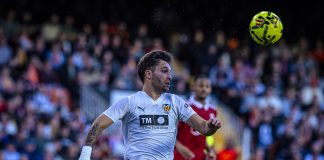 El Valencia CF consigue un empate en el último minuto