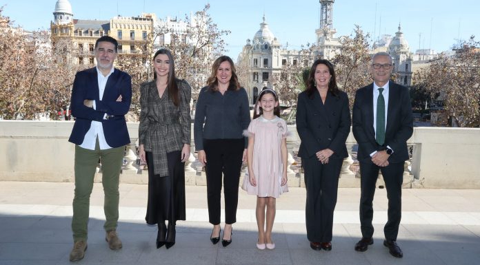 Boro Peiró y Cuchita Lluch como mantenedores de las Falleras Mayores de València 2026