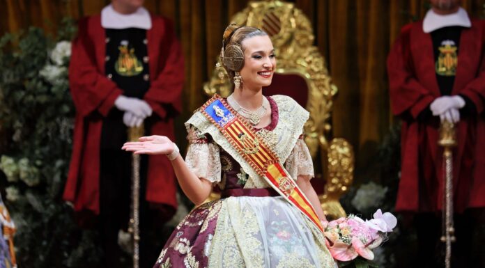 Bailarines que actuaron en las Olimpiadas y la cantante de La Crida: así será la exaltación de las Falleras Mayores de València 2026 Bailarines que actuaron en las Olimpiadas y la cantante de La Crida: así será la exaltación de las Falleras Mayores de València 2026