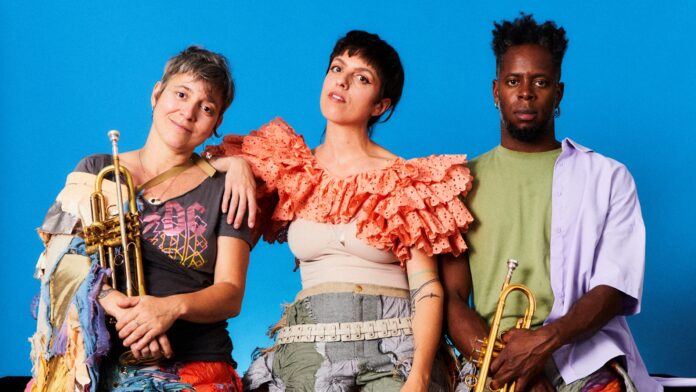 7TeleValencia - IVAM El IVAM programa las actuaciones de Xenia, Sofía Gabanna y Le Parody dentro del ciclo de música en directo ‘Posar la veu’