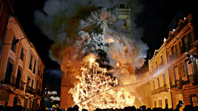 39748989141_2725361624_k