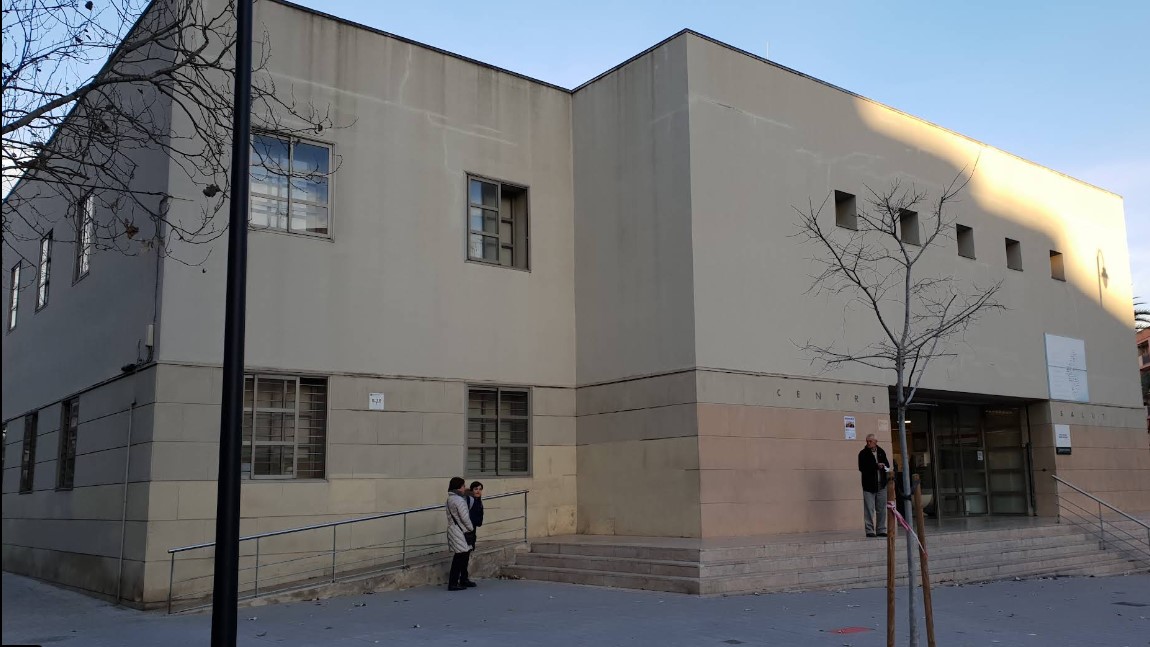 Centro de Salud de Trafalgar, al que actualmente se traslada el vecindario de Penya-roja