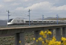 Imagen de archivo de un AVE