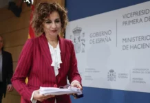 Expertos piden cautela ante la reforma de la financiación y reclaman saldar la deuda histórica valenciana La vicepresidenta primera y ministra de Hacienda, María Jesús Montero. EP