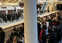 Caos en el transporte público de València en la vuelta a la rutina tras Navidad Caos en Alameda metrovalencia