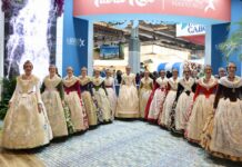 La Fallera Mayor de València 2025 y su corte en Fitur el año pasado