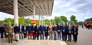 Defensa otorga a José F. Cabanes la Cruz al mérito militar con distintivo blanco