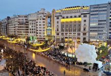 Último día para disfrutar del árbol de Navidad, carrusel y la pista de hielo