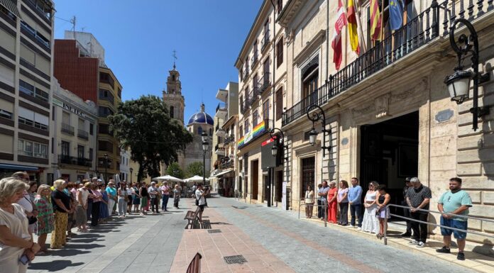 Un hombre mata al amigo de su hijo de 13 años en Sueca