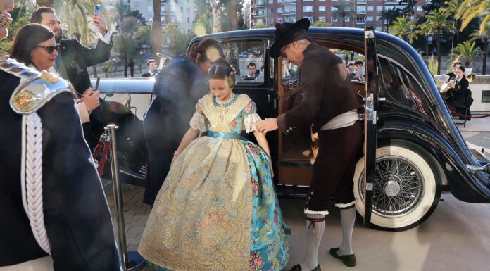 Conoce los detalles del traje de Marta Mercader, Fallera Mayor Infantil de Valencia