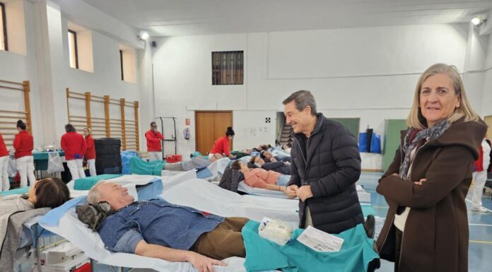 Una jornada solidaria en el Instituto Luis Vives consigue más de 20.300 donaciones de sangre y captan a 2.000 nuevos donantes