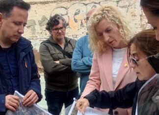 Foios i Meliana fixen els límits dels seus termes municipals després de mesos de treball tècnic Signatura d'acord límit entre Foios i Meliana