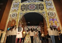 Esta es la primera falla que tiene sus calles iluminadas