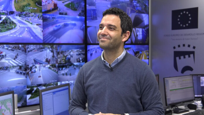 7televalencia sagredo paterna Juan Antonio Sagredo, alcalde de Paterna, en la central de la Policía Local