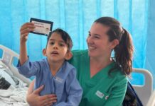 Un hospital valenciano convierte las resonancias pediátricas en una misión espacial para reducir el estrés infantil