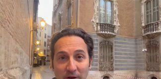 Iker Jiménez hace una visita relámpago a Valencia