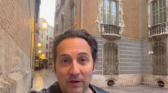 Iker Jiménez hace una visita relámpago a Valencia