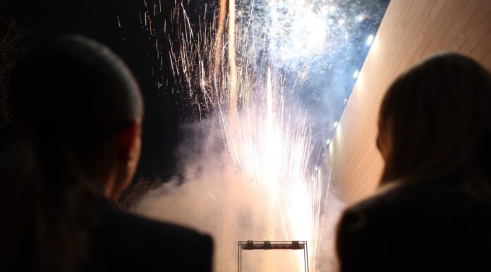 Más de 300 espectáculos pirotécnicos sonarán en los barrios de València estas Fallas