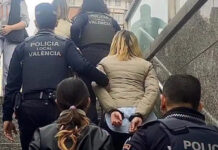Detienen a cuatro carteristas por robos organizados en el centro de Valencia
