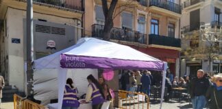 El punto violeta de la plaza de España ha sido el más concurrido de València durante las fallas
