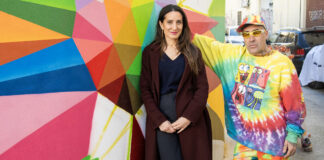 Okuda transforma un pasillo de Casa Caridad en un espacio estimulante para los niños