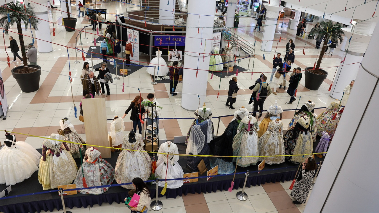 Nuevo Centro inaugura la Exposición de Indumentaria Valenciana