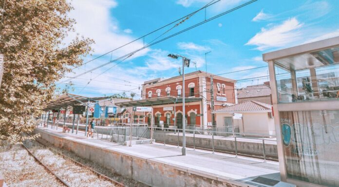 Alfafar estalla contra Adif por la estación: «Estamos en una situación límite» Estación Alfafar-Benetússer