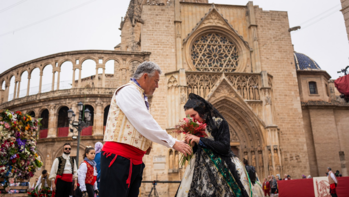 Ofrenda 2026 | Horario y listado de comisiones que desfilan hoy
