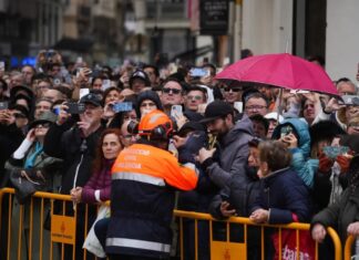 Mascletà bajo las lluvias