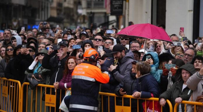 Mascletà bajo las lluvias