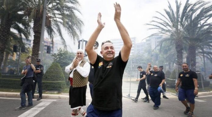 “Va por ti, maestro»: la mascletà de hoy rinde homenaje al pirotécnico fallecido en una explosión