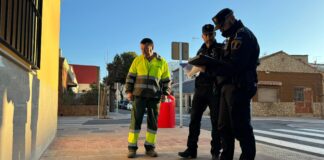 Paterna endurix les sancions amb multes de 1.000 euros per no arreplegar les deposicions canines Campanya ADN caní de Paterna