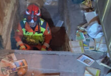 Rescatan a una mujer de 70 años tras hundirse el suelo de su casa en Serra