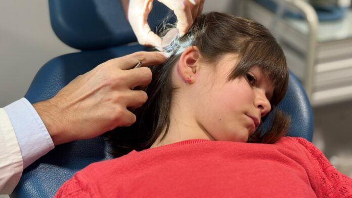 El Hospital Vithas Valencia 9 de Octubre implanta el primer sistema coclear inteligente de la Comunitat Valenciana