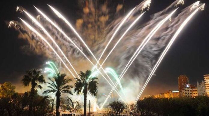 Nit del Foc 2026: hora y cómo será el espectáculo pirotécnico de esta noche
