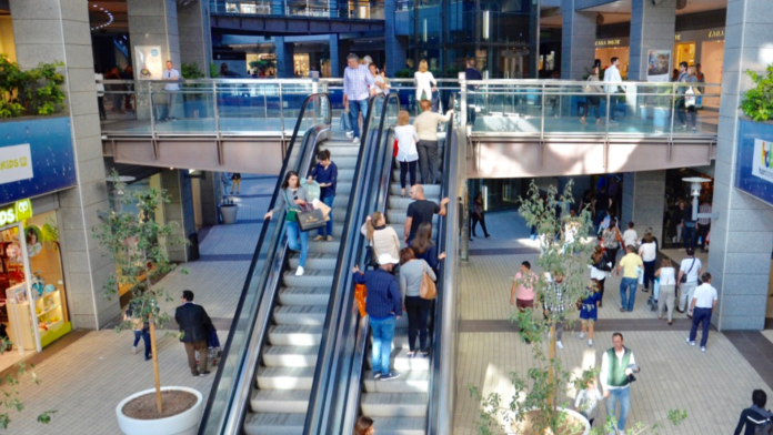 7televalencia-centro-comercial-aqua Calendario de apertura de centros comerciales en Semana Santa 2026: qué días abren y cuáles cierran