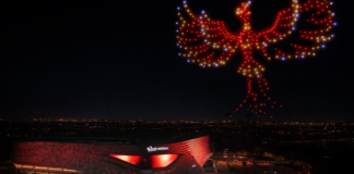 Un espectáculo de drones gratuito iluminará Valencia estas Fallas