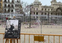 Emotiva mascletà homenaje a Javier Nadal
