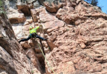 Los héroes que salvan la vida cada fin de semana a senderistas en las montañas valencianas