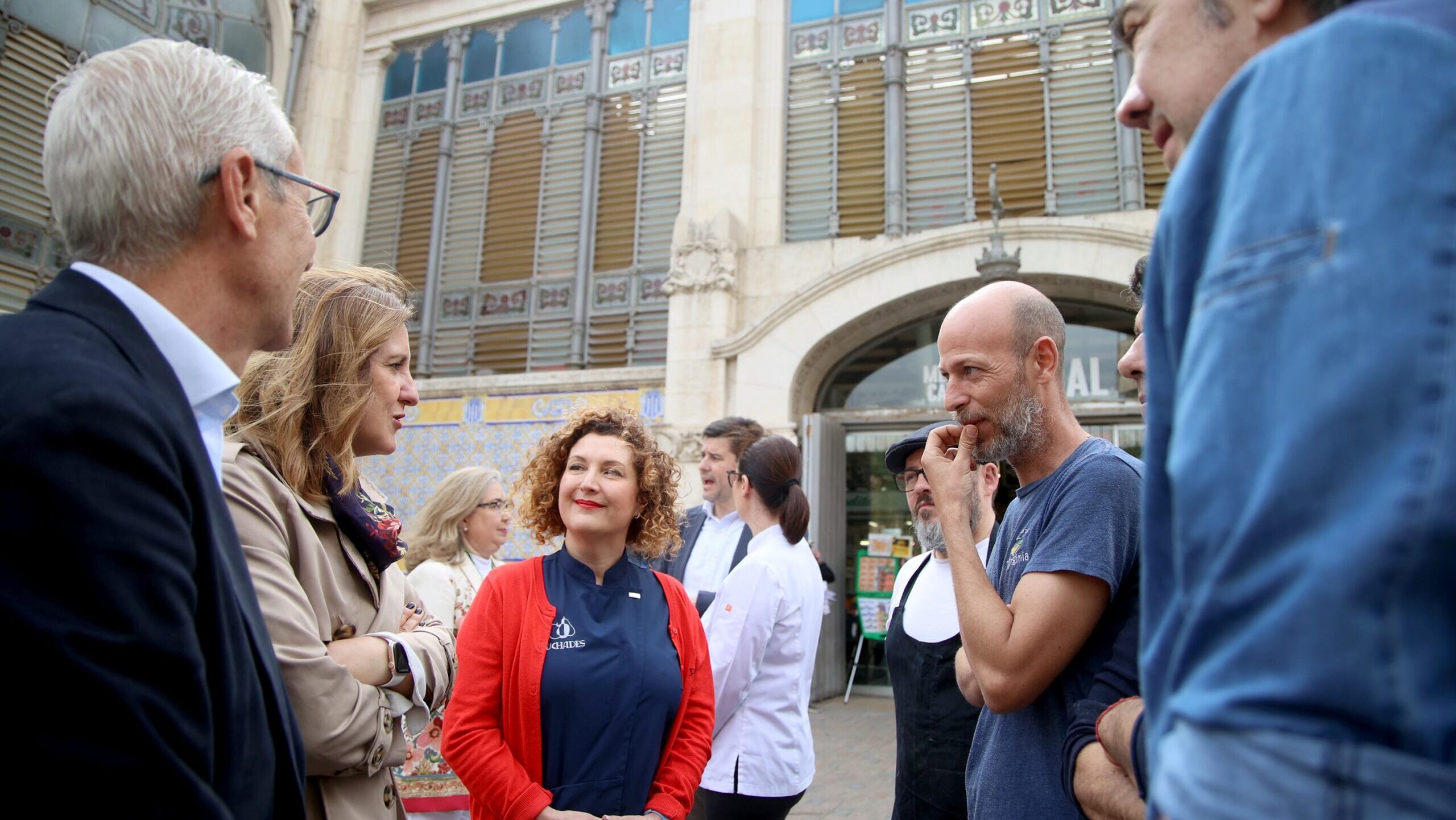 Visita de la alcaldesa de València, María José Catalá, al Mercat Central