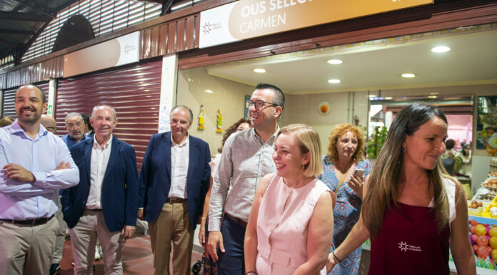 La Diputació duplicarà els bons comerç i destina 10,5 milions per a arribar a totes les comarques valencianes Els representants de la Diputació de València