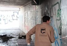 Paterna elimina prop de 300 grafits en tots els seus barris Neteja de grafitis a Paterna