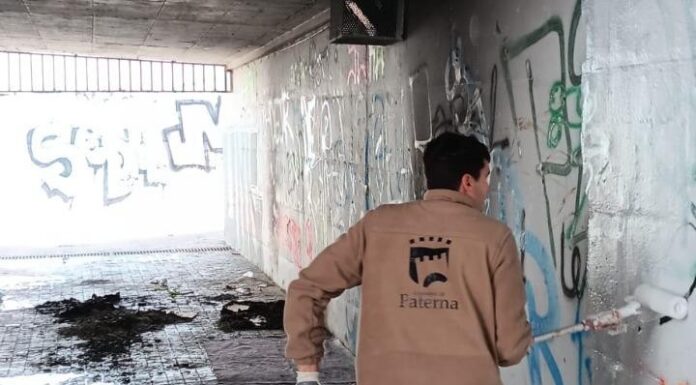 Neteja de grafitis a Paterna