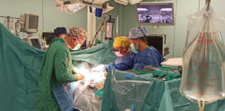 Operación de trasplante de órganos