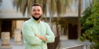 Godella impulsa una conferència per cuidar la salut emocional de les persones cuidadores Psicòleg encarregat de la xarrada