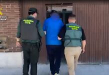 Estafan más de 50.000 euros a un anciano en Turís