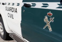 Un hombre muere apuñalado en una reyerta en una nave ocupada en Aldaia Guardia Civil. banco. benetússer