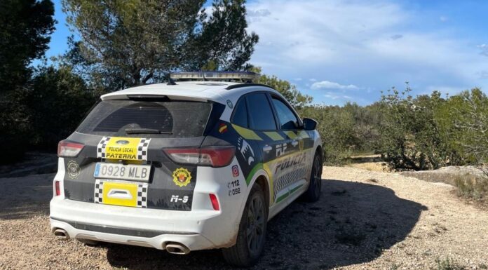Paterna reforça la vigilància forestal a la Vallesa i la Canyada durant les vacances de Pasqua Policia de Paterna vigilant La Vallesa