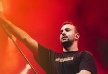 Zzoilo «Tenía muchas ganas de cantar en casa, va a ser un show muy interactivo» Zzoilo durante una de sus actuaciones