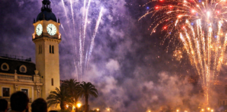 La pólvora vuelve a Valencia: estos son los dos espectáculos pirotécnicos que se dispararán en Semana Santa La pólvora vuelve a Valencia: estos son los dos espectáculos pirotécnicos que se dispararán en Semana Santa